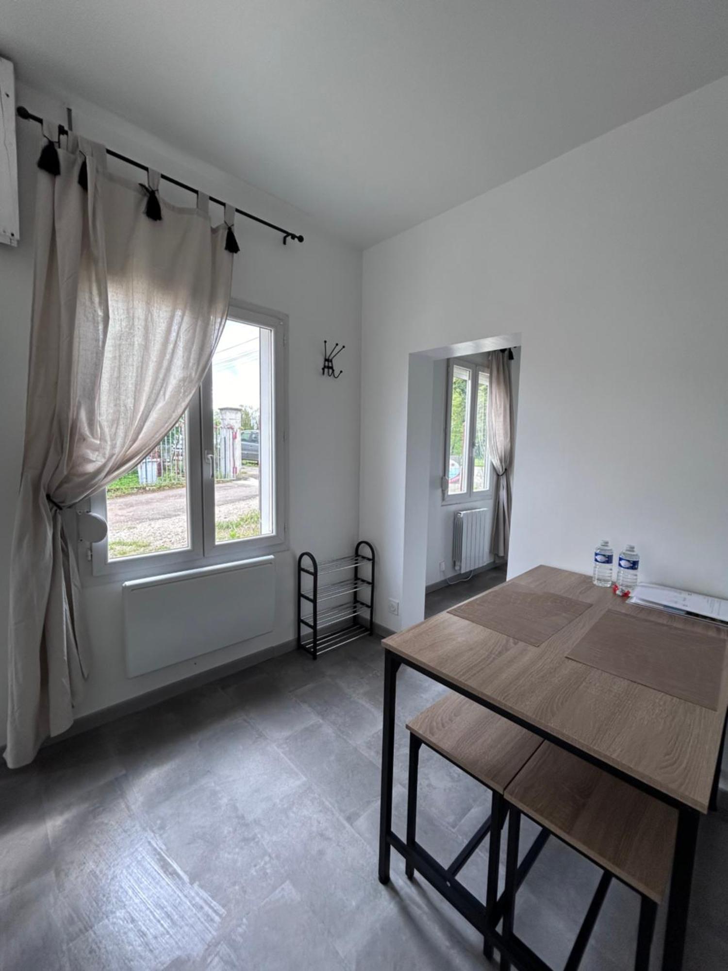 La Petite Maison Brienon-sur-Armancon Bagian luar foto